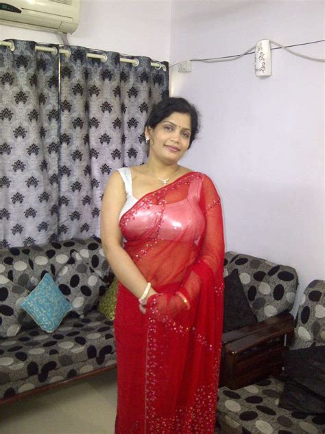 sexy bhabhi in blouse|Saree videoss (@sareevideoss) • Instagram photos and videos